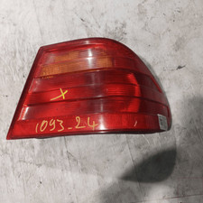 Feu arrière Mercedes 320