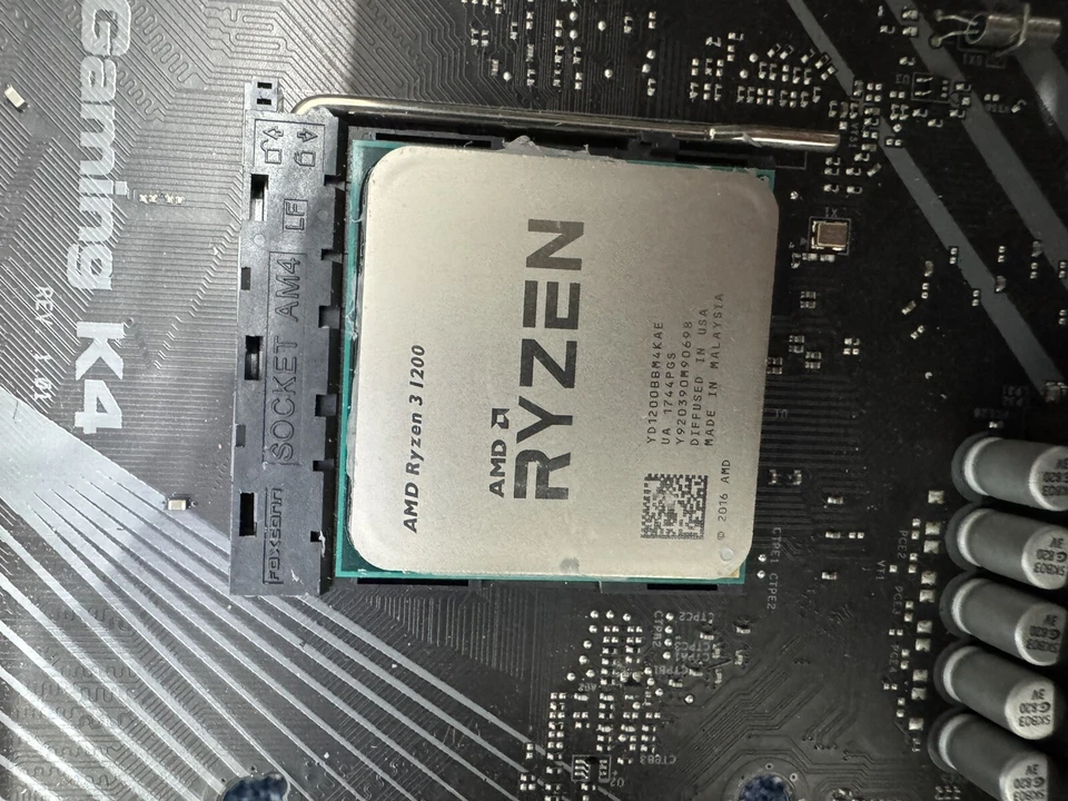 6 GPU Mining Rig Asrock B450 Gaming K AMD Ryzen 3 1200 4GB RAM Frame 2000w PSU - Image 2 of 4