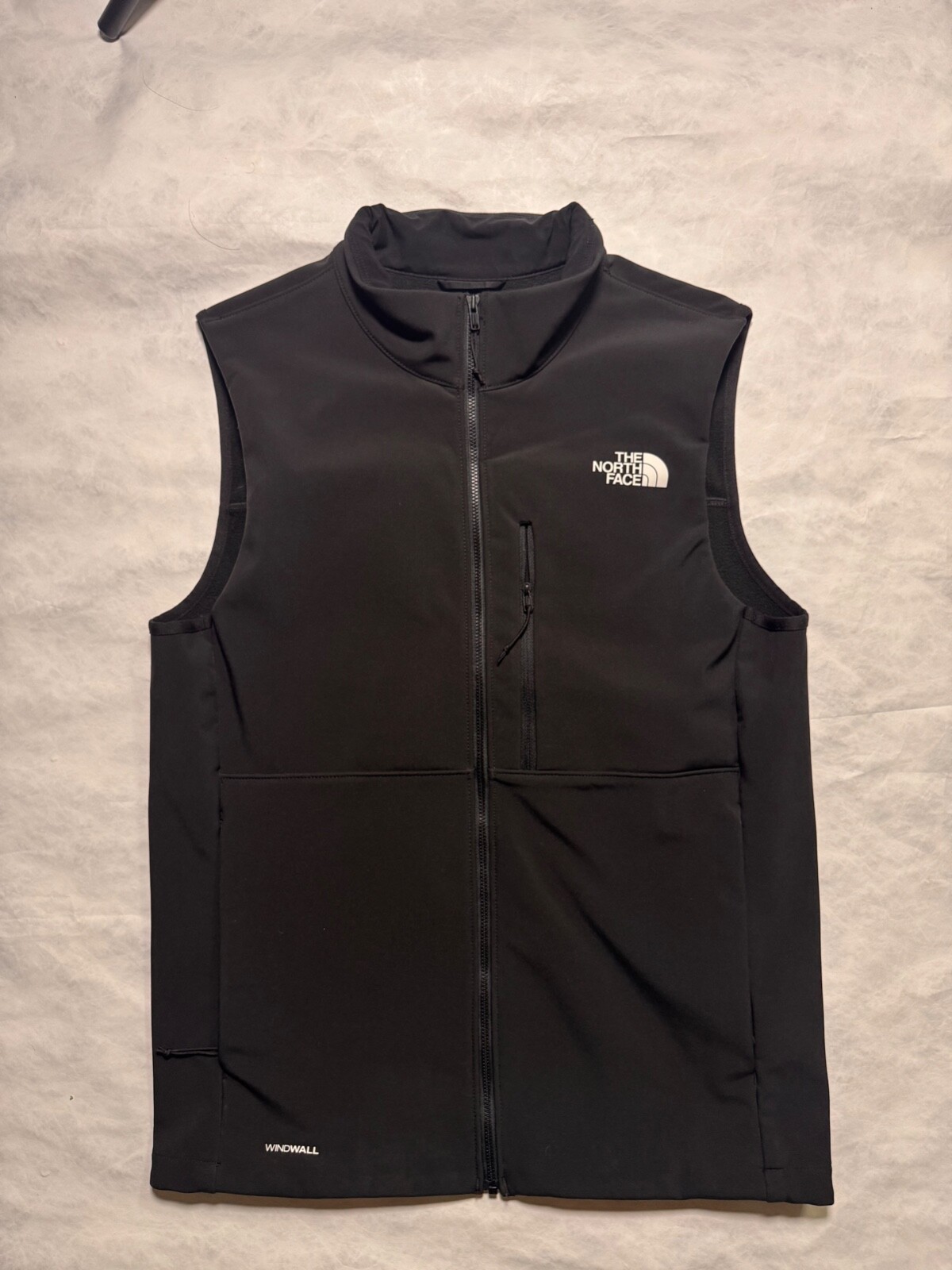 The North Face Windwall Vest in Black Size Medium for Men