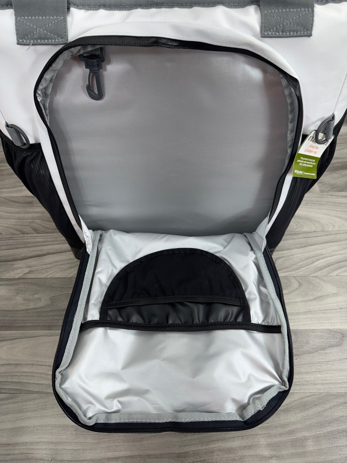 ENGEL ADVENTURE GEAR BACKPACK COOLER INSULATED BAG WHITE GREY SOFT NICE SHAPE