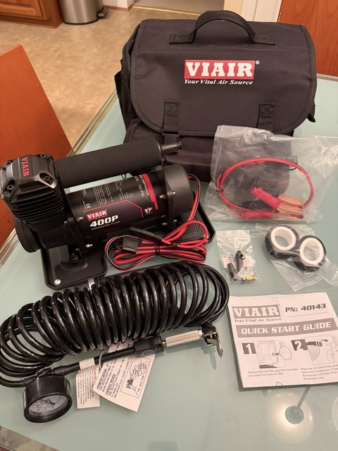 VIAIR 400P Automatic Portable Compressor Kit