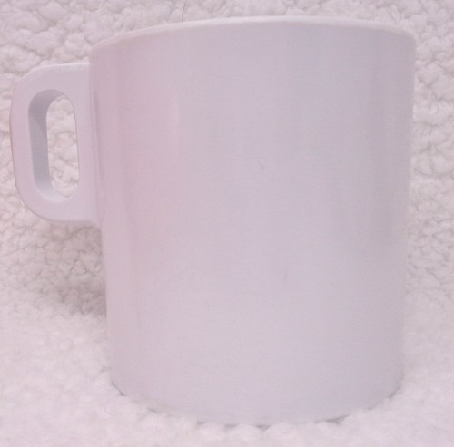 PINK CROWN White Melamine Nautical Anchor Handled Drinking Cup - Picture 2 of 4