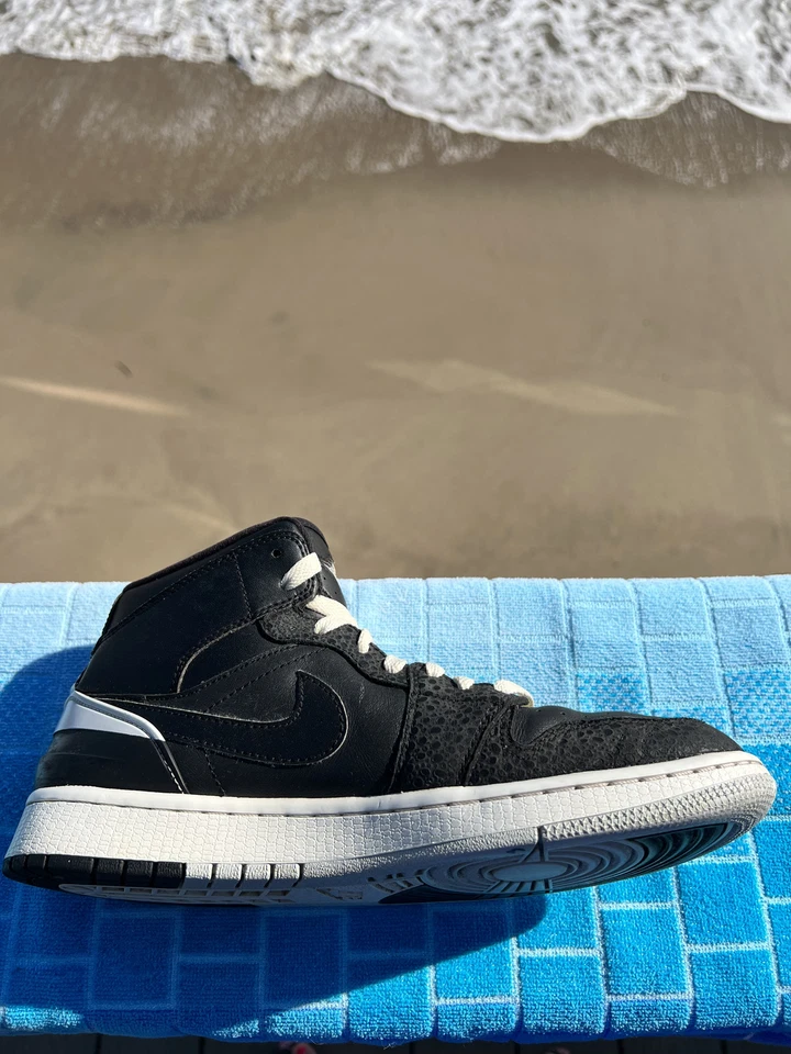 Talla 8.5M - 2014 Jordan 1 Retro 86 Platino Puro Negro (644490-010) Foto 4 de 4