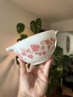 Rare! HTF Vintage PYREX Pink Gooseberry 441  Cinderella Mixing Bowl 1.5 Pint