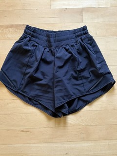 Lululemon Women's Shorts Size 2 Lined Black Running Shorts 4 in