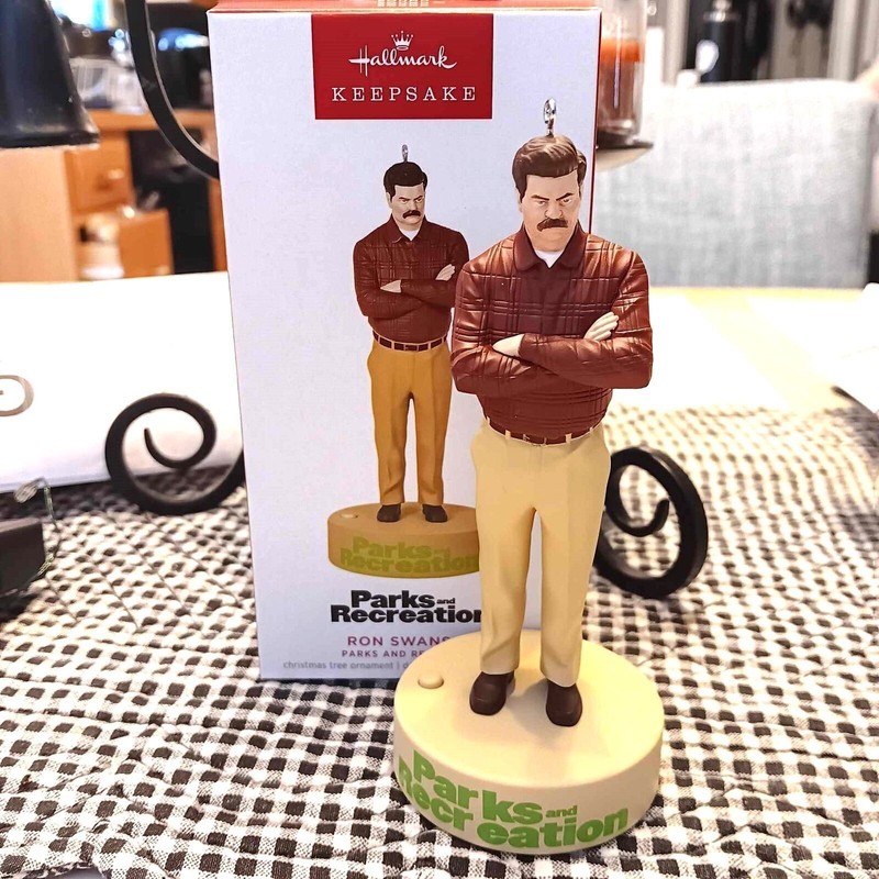 HALLMARK RON SWANSON 2023 MAGIC CHRISTMAS ORNAMENTS PARKS AND RECREATION TV SHOW