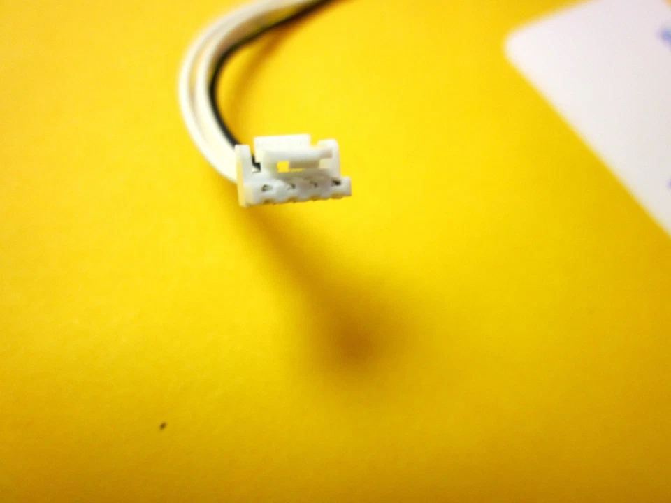 RCA 40" L40FHD41YX9 Placa T-Con LJ94-02705E Cable [CN2] a Placa Inversora Foto 3 de 3