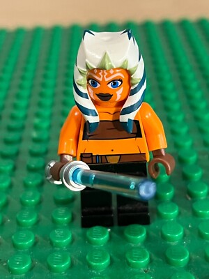 Lego Star Wars ''ASHOKA TANO'' Minifigure  Lot 733