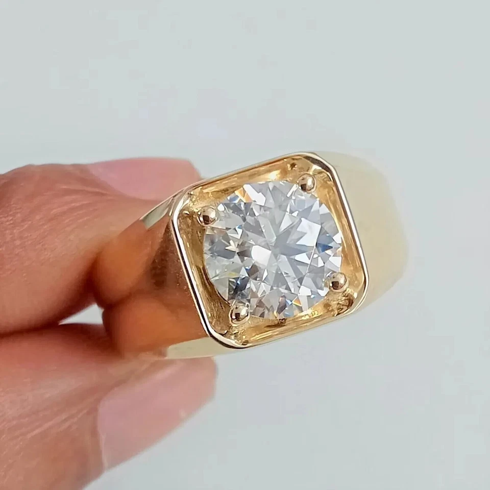 3.2ct Round Cut Cubic Zirconia 14k Yellow Gold Plated Men's Wedding Band Ring - Image 3 of 4