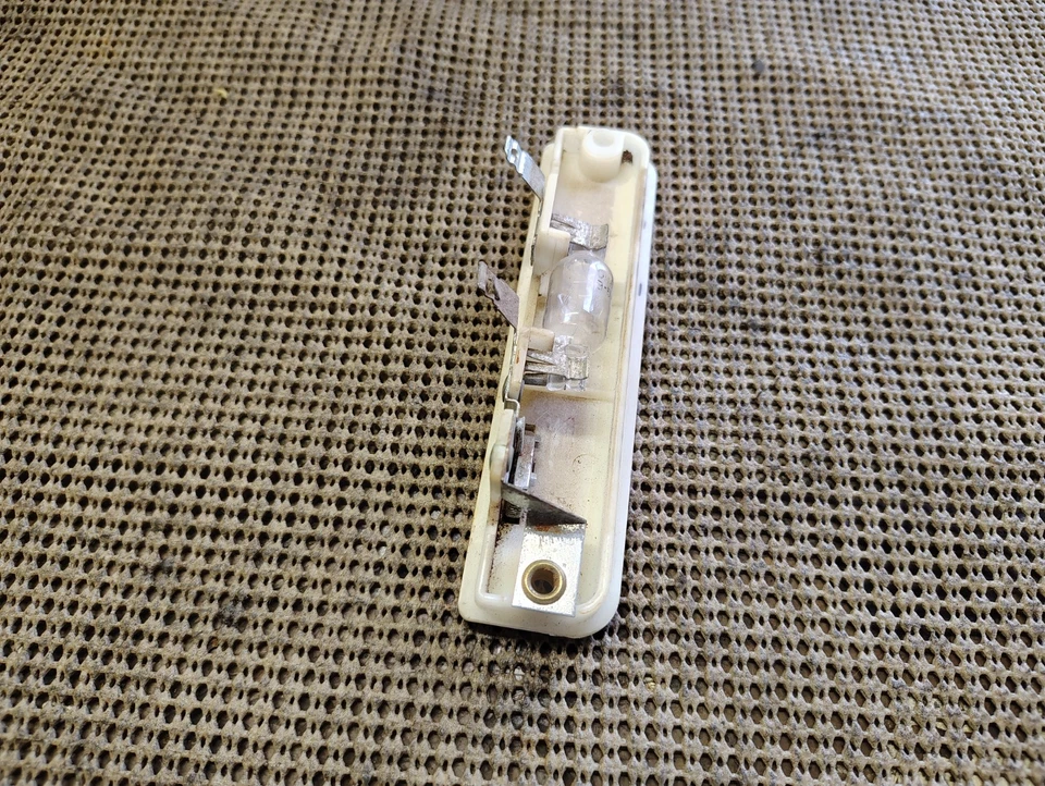 Pontiac Bonneville Catalina 1969 1970 mapa ejecutivo luz de cortesía #2 Foto 4 de 4