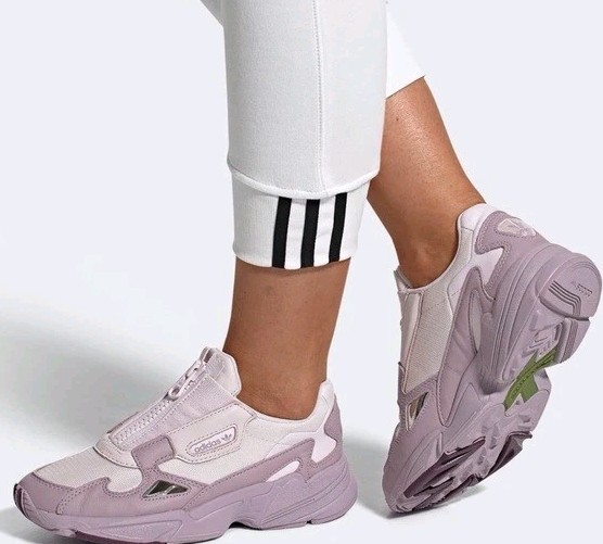 Adidas Falcon Zip Women’s Sneakers Orchid/purple (EF1953) Size : 6.5 Us Adidas Falcon Zip Women’s Sneakers Orchid/purple (EF1953) Size : 6.5 Us