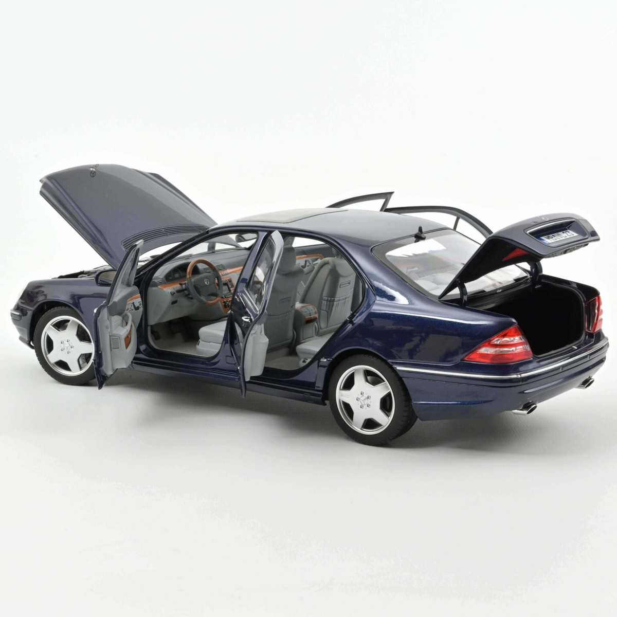 Norev - 1:18 Mercedes-Benz S55 AMG Blue Metallic (2000) | eBay UK