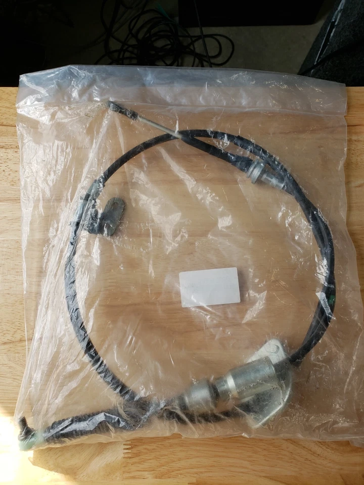 CABLE DE CAMBIO DE TRANSMISIÓN AUTOMÁTICA TOYOTA 2007-14 FJ CRUISER OEM 33820-60070 Foto 2 de 4