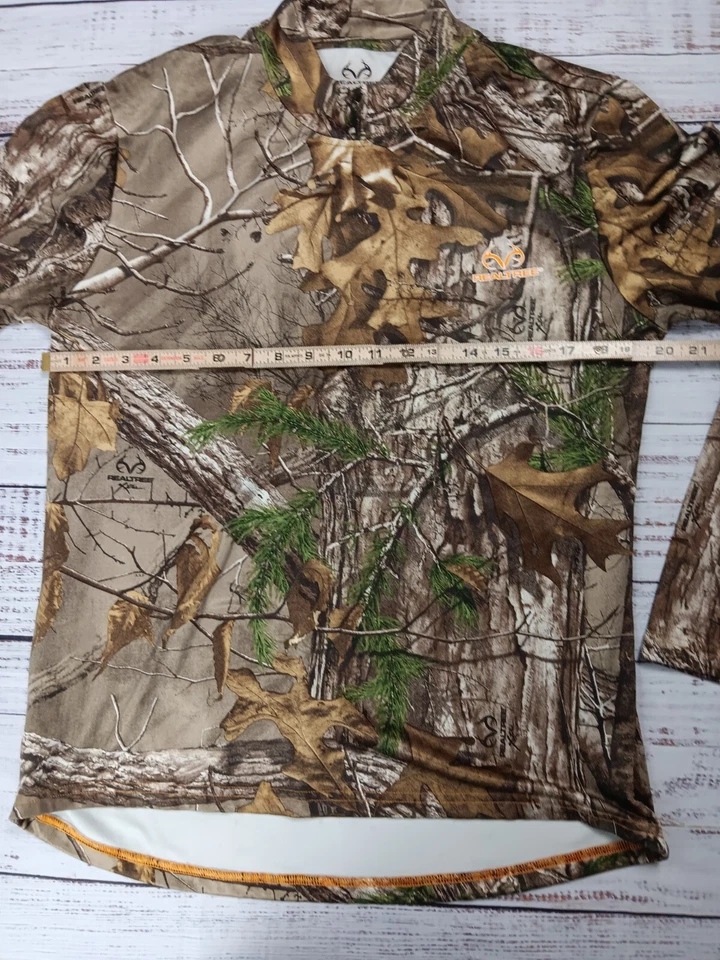Realtree Camoflauge T-shirt Men's Medium M (38-40) Long Sleeve Mock Neck - Image 4 of 4
