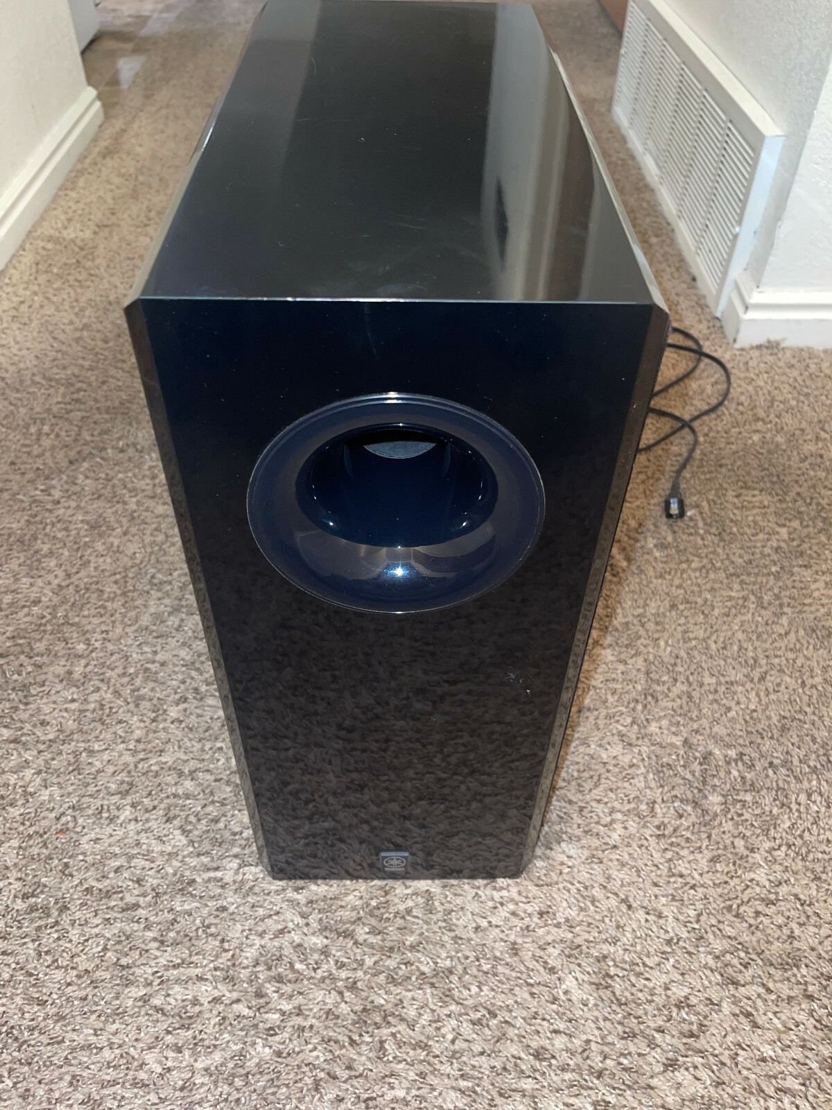 YAMAHA DVR700 W/ DVX700 SUBWOOFER HOME THEATHER SYTEM. SUPER RARE