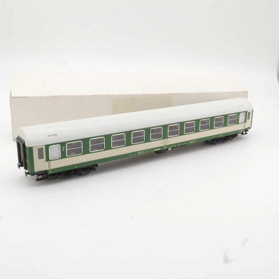 Piko? H0 Personenwagen 2. klasse 51 5 20-81 126-7 PKP in EVP QR4249