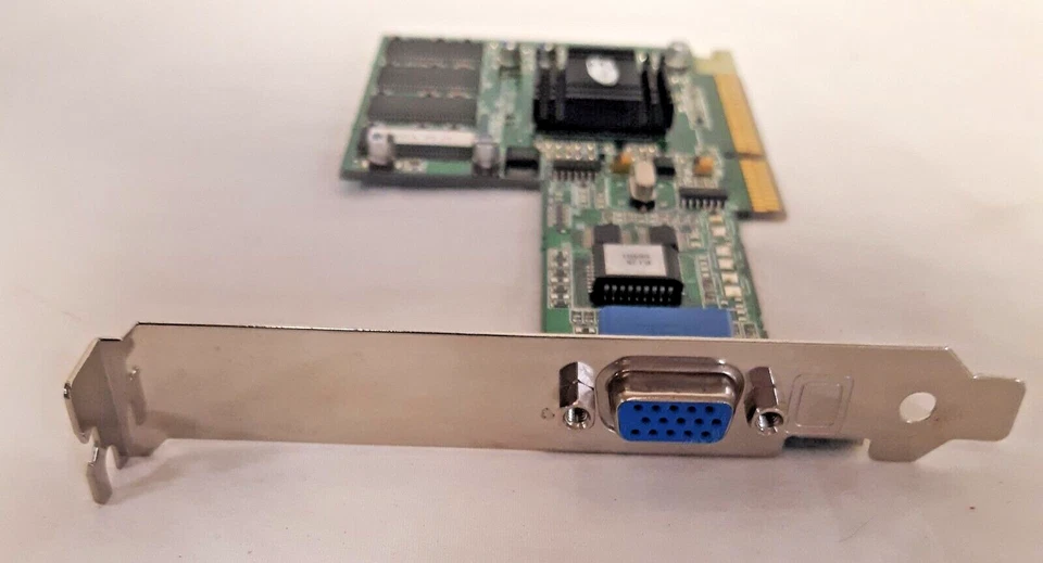 ATI R128 66501 Rage128 CHIPSET AGP 3.3V 32MB Sdram VGA GPU NEW OLD STOCK - Image 3 of 4