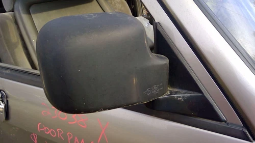 98 - 02 Isuzu Trooper Power Door Mirror Molded Black RH Passenger OEM 8971772363