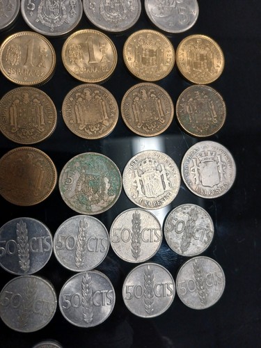 Lot OF 39 Spanish Pesetas Coin 50, 25, 5, 1, 0.50, 0.01= 1870_1957 Thru 1983 - Picture 6 of 24
