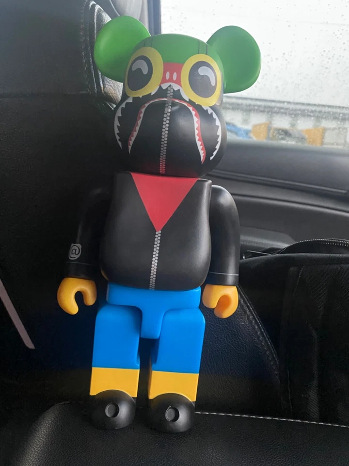 A BATHING APE x HEBRU BRANTLEY x SOCIAL STATUS BE@RBRICK 100% BAPE MEDICOM JAPAN - Image 3 of 3