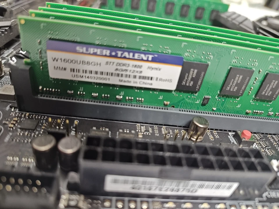 ASUS Rampage IV Black Edition LGA2011 ATX Motherboard - Image 2 of 4