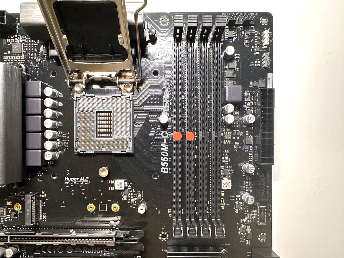 ASRock B560M マザーボード Micro ATX + i7 8600k ASRock B560M マザーボード Micro ATX + i7 8600k ASRock B560M
