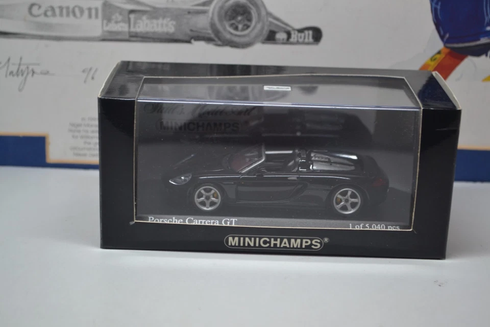 MINICHAMPS - 2001 PORSCHE CARRERA GT - 1/43 SCALE MODEL CAR 060230 - Image 2 of 4