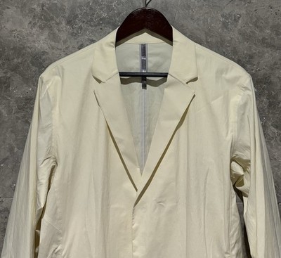 ARC'TERYX VEILANCE Men's 'Blazer LT' Lightweight Nylon Jacket Oat
