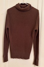 Brown knit turtleneck sweater with button detailing medium