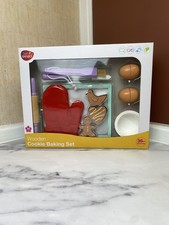 BeeSmart - Wooden Cooking Baking Set Brand New, Pretend Play Toys