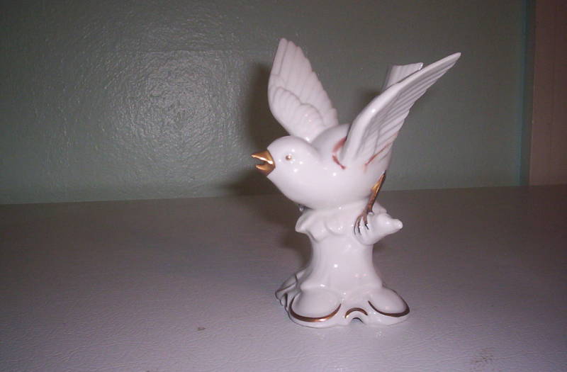Picture 1 of 3