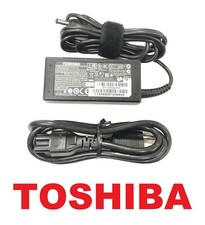 Cargador de alimentación de CA genuino nuevo Toshiba 45W 19V para satélite L55t-A5152 L55t-A5186
