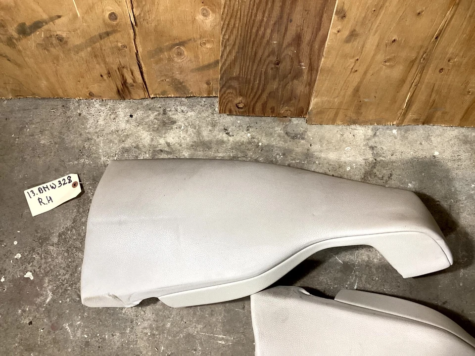 2012 - 2015 宝马 325i 330i 323i 328i Sedan 米色后座上座螺栓垫原始设备制造商。 — 第 2/4 张图片