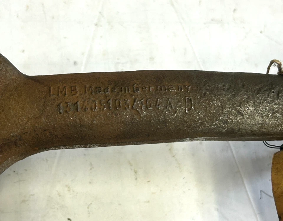 Brazo Torison superior derecho para VW Beetle & Karmann Ghia 1966-78 # 131-405-104A Foto 3 de 3