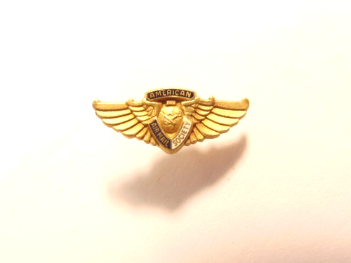 vintage small gold colored American Air Mail Society wing shaped pin or tie tac - Picture 5 of 6