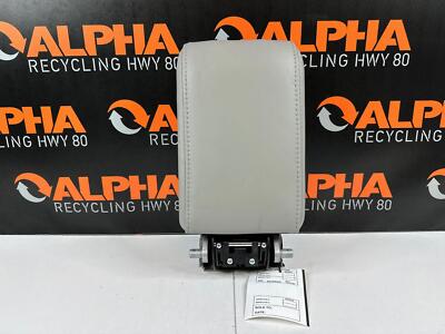 07 CADILLAC CTS Console Lid Console Lid