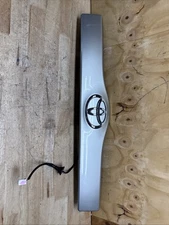 04-09 TOYOTA PRIUS TRUNK HATCH HANDLE TRIM GREEN SILVER PINE METALLIC 6U9 OEM