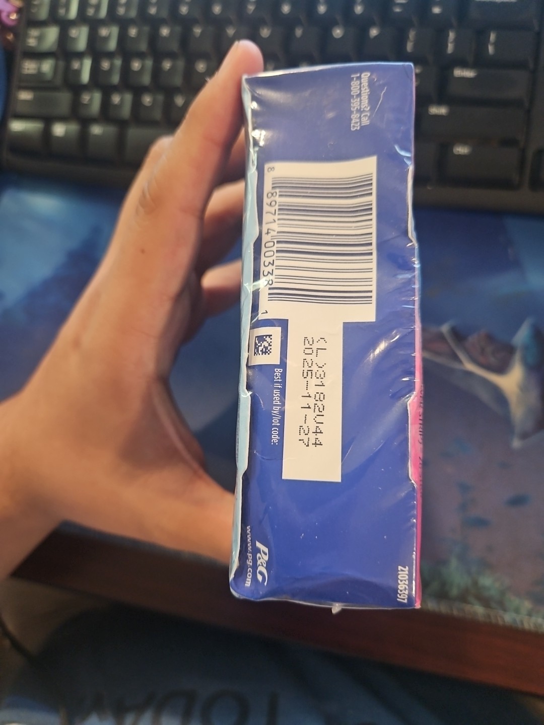 CREST 3D WHITESTRIPS SENSITIVE + LED LIGHT 28 STRIPS=14 TREATMENTS EXP 11/25