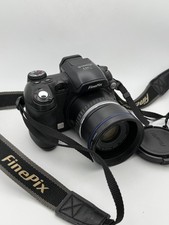 Fujifilm FinePix S5000 Digital Camera Digicam Zoom Point and Shoot