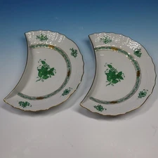 Herend Hungary China - Chinese Bouquet Green - 1530 - 2 Crescent Salad Plates