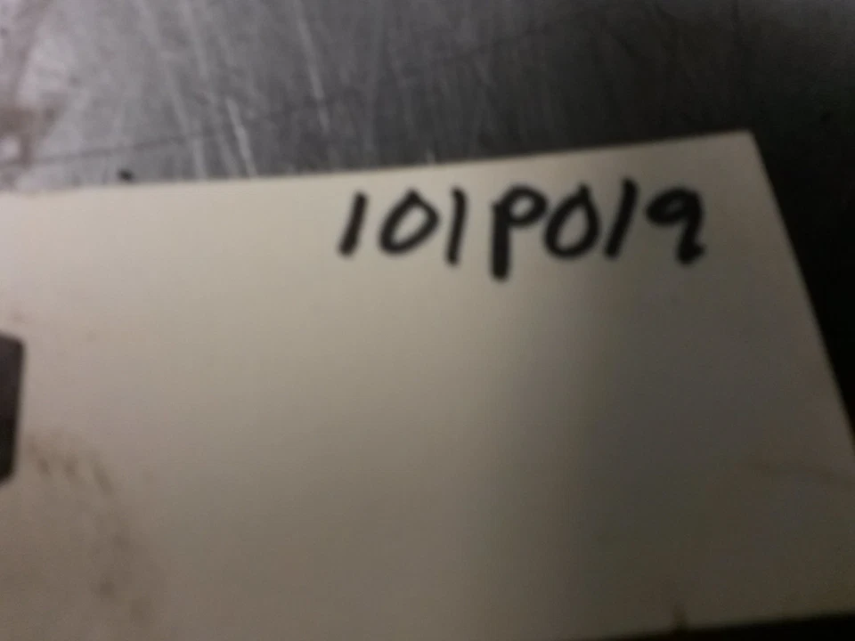 Kit de pernos de culata de 1999 Saturn SL2 1.9 Foto 2 de 3