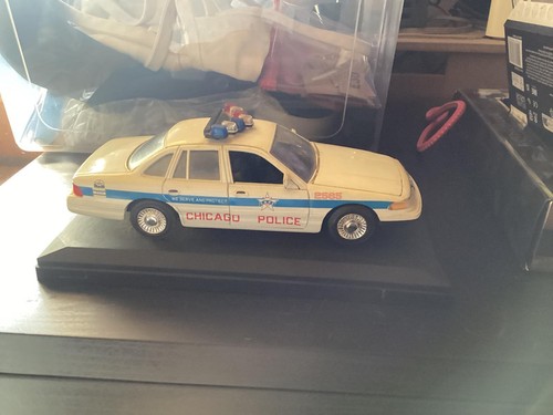 1:24 Diecast US Polce Car Chicago (PV2) - Picture 1 of 7