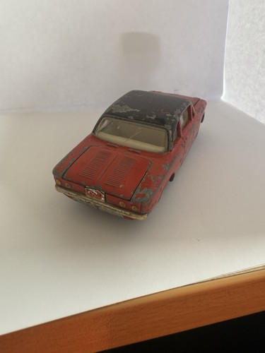 DINKY 57/002 'CHEVROLET CORVAIR MONZA' RED. 1:42 HONG KONG - Picture 5 of 15