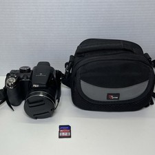 Fujifilm FinePix S4500 14.0MP Digital Bridge Camera - Black W/ Sd Card, Bag