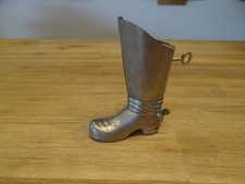 Alte Blechspardose als Westernstiefel