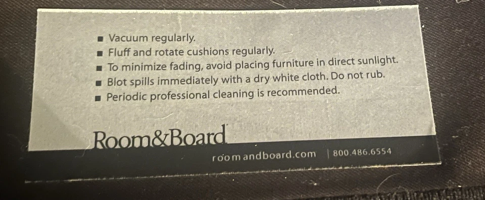 Серый секционный диван и 4 подушки для комнаты и доски - Изображение 3 из 4