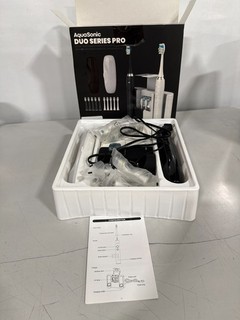 AquaSonic Duo Dual Handle Ultra Whitening Electric Toothbrushes Kit used