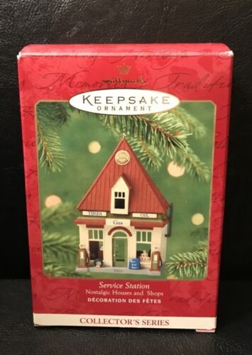 Hallmark Ornament Service Station 2001 18th Nostalgic Houses & Shops Christmas - Picture 1 of 5