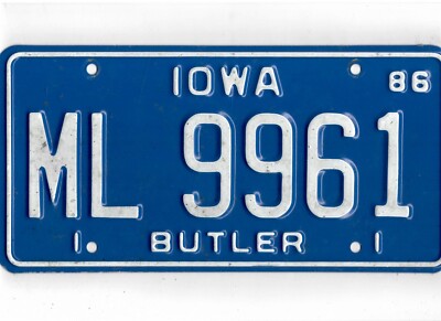 IOWA 1986 license plate 