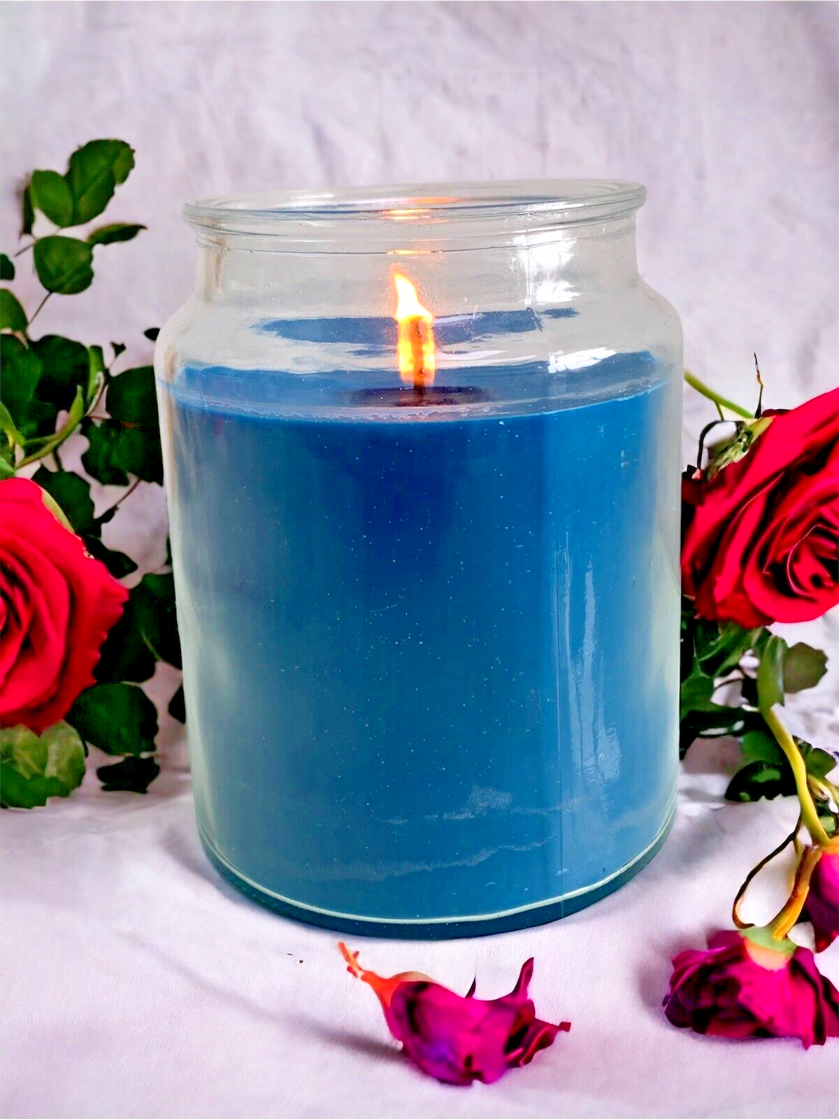 Serene Scent 18oz Soy Wax Ocean Breeze Candle for 105 hours of Tranquility
